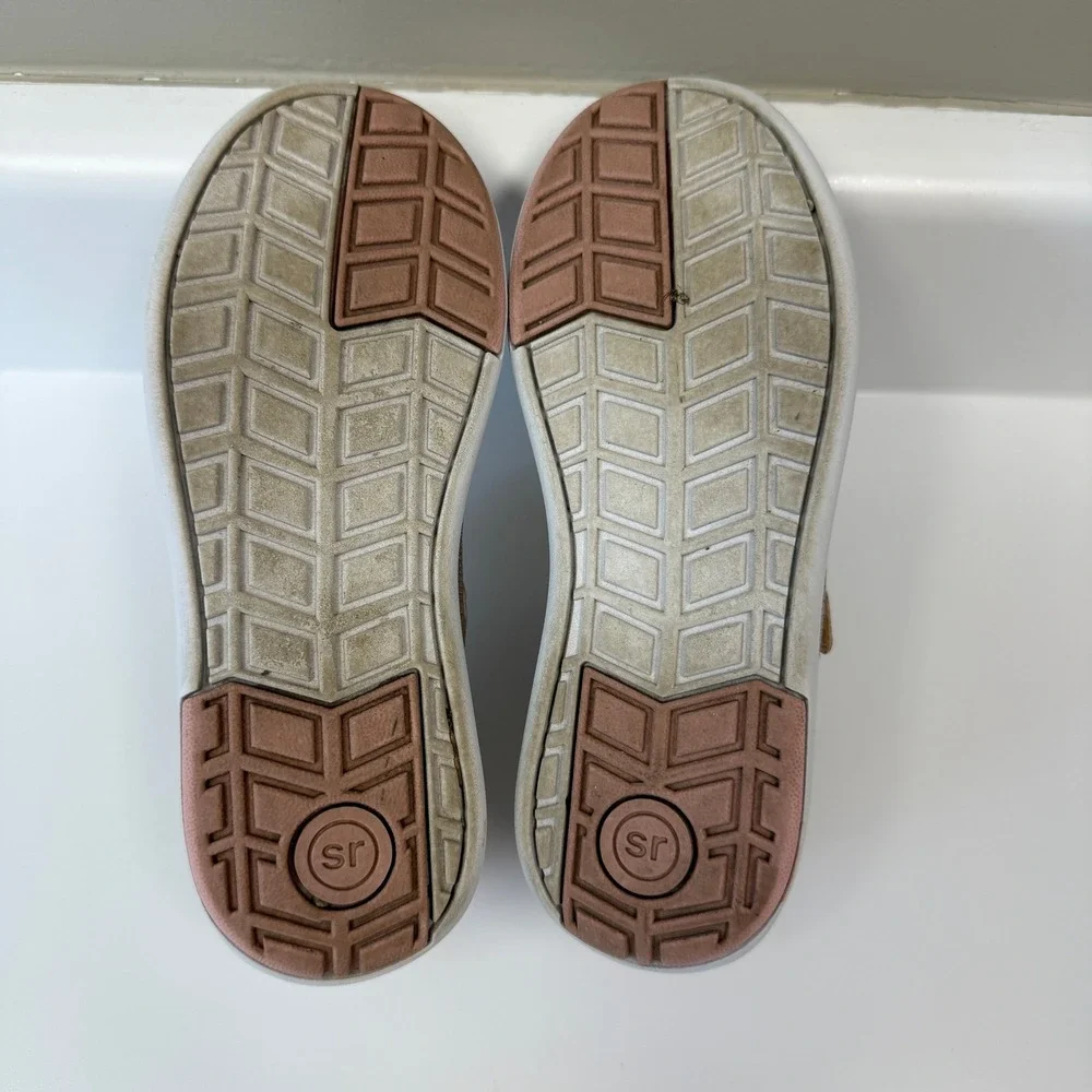 Stride Rite Girls' Holly-Adapt Dress Shoes Size 13.5 Rose Gold School Fancy